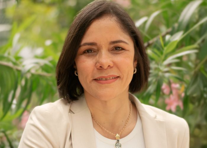 Sobre Claudia Roa