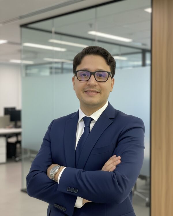 Sobre José G. Sánchez