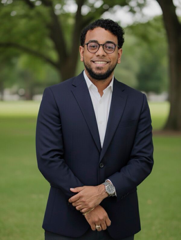 Sobre Felix Tavárez