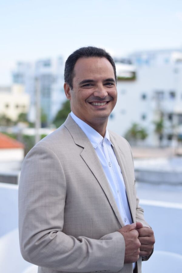 Sobre Federico Bordas