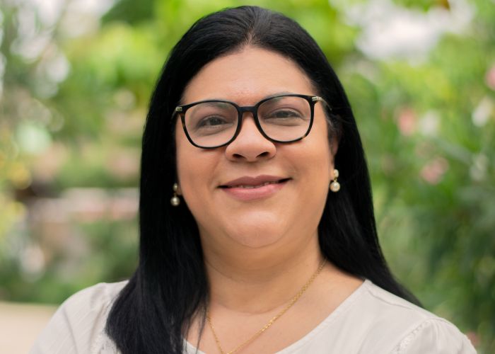 Sobre Claudia Castillo